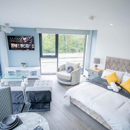 Excellent Studio Balcony Apartment In Шеффілд Екстер'єр фото