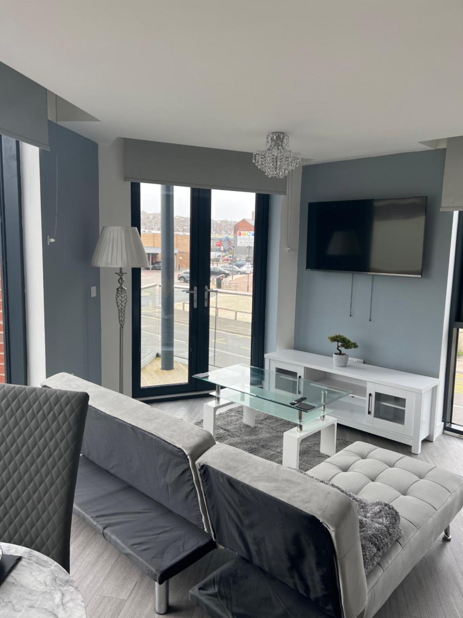 Excellent Studio Balcony Apartment In Шеффілд Екстер'єр фото